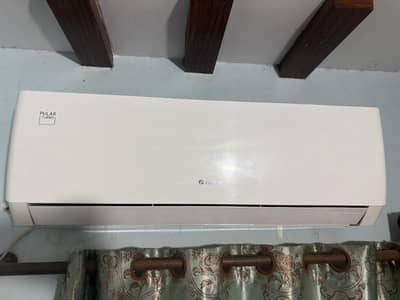 Inverter AC  Like New  Gree Pular Turbo 1 Ton AC for Sale