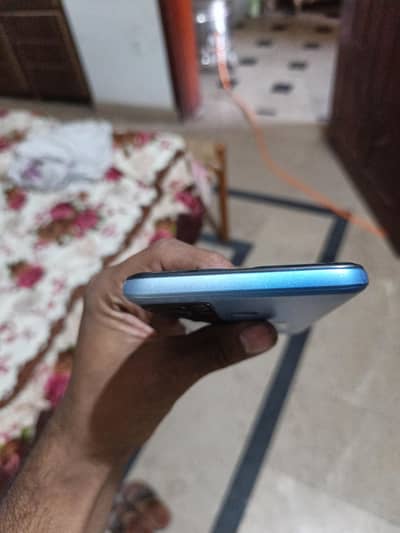 Tecno Pova Neo