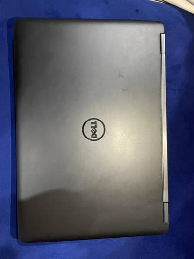 Laptop Dell Corie5 - 5 jeneration