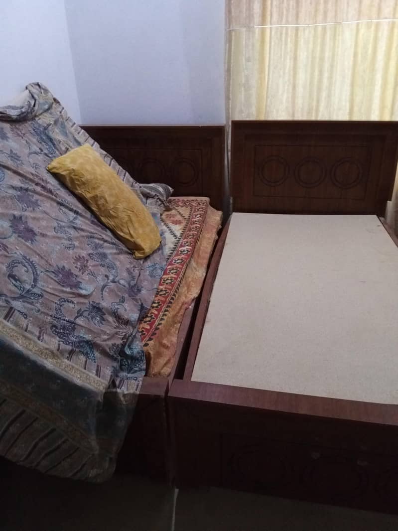 2 single beds 2