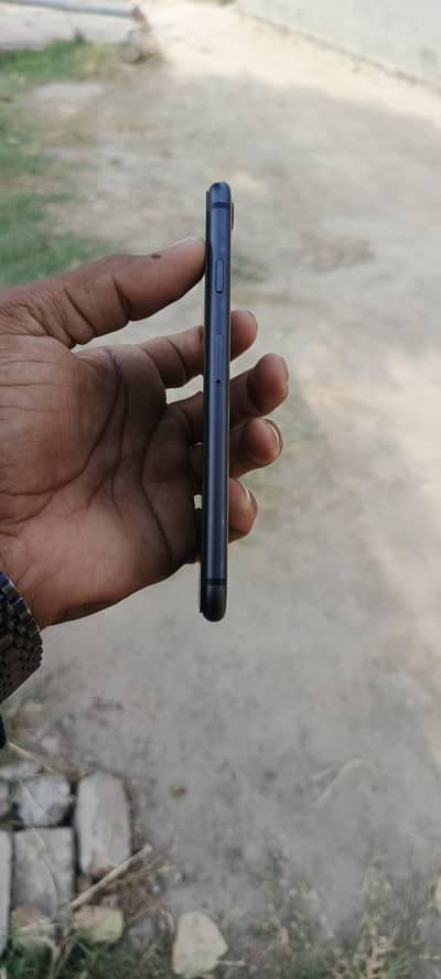 Apple iPhone 8