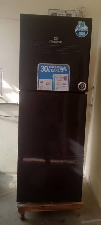Dawlance fridge 10/10 condition ok ha  kisi kism ki koi khrabi nai