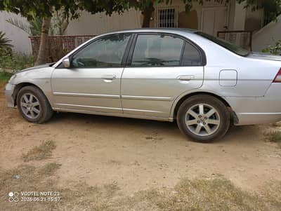 Honda Civic good condition urgent sale model 2005
