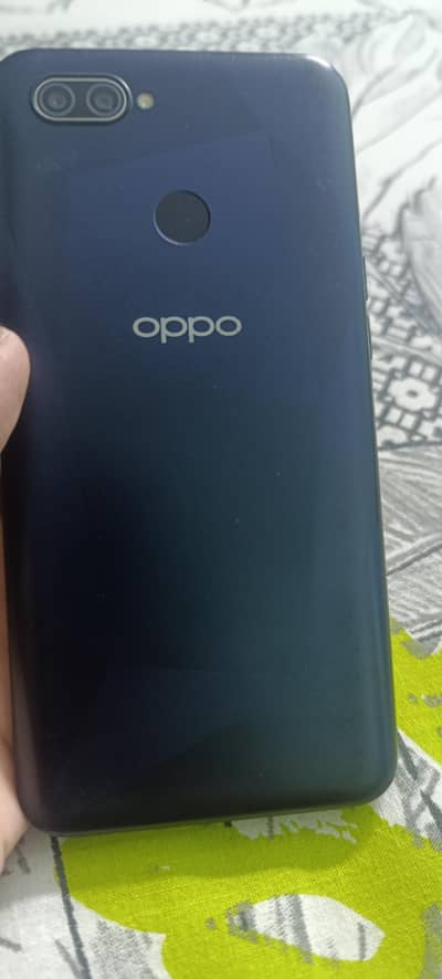 OPPO A12