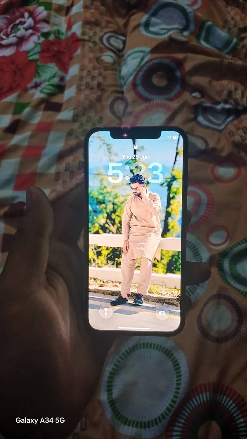 Apple iPhone 12 0