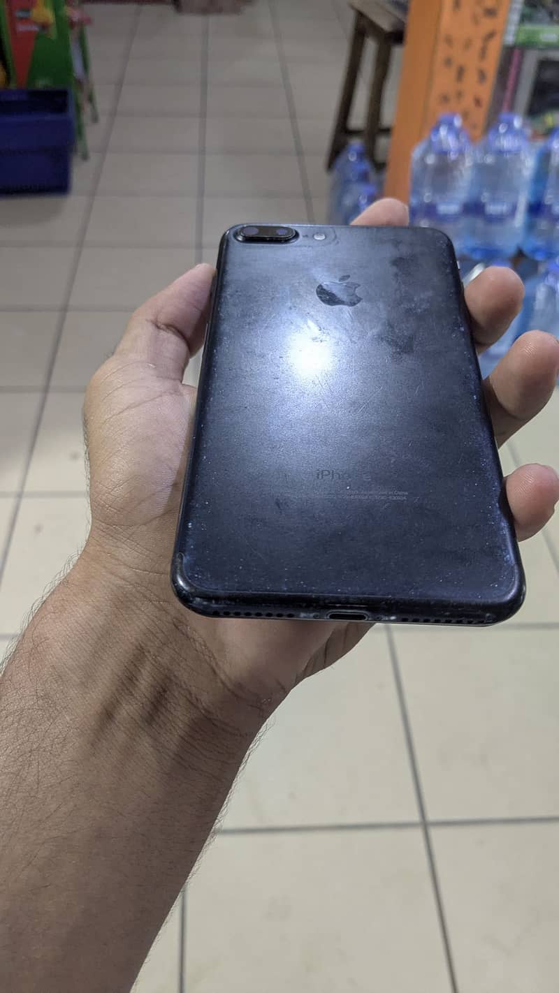 Apple iPhone 7 Plus 3