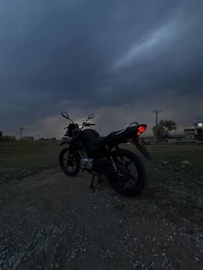 Yamaha YBR 125G 2025