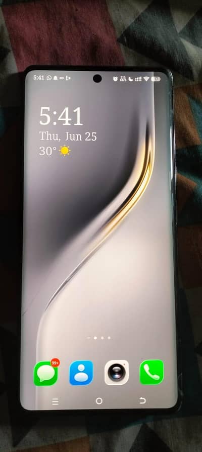 Tecno CAMON 40 Pro