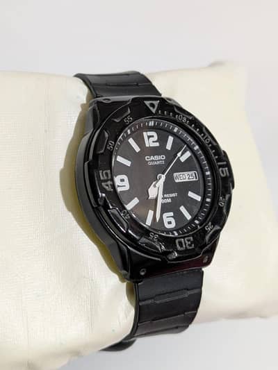 Casio MRW-200H day date