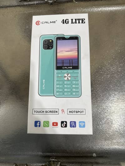 Calme 4G Lite Box Open, With Charger and Ear Phone