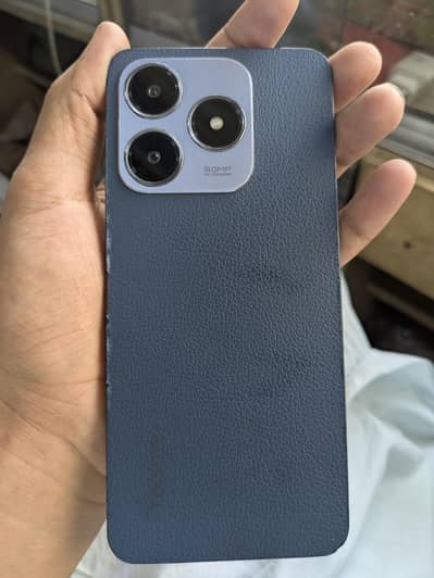 Realme C63