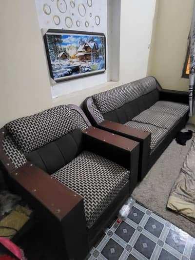 6 seater sofa set condition like 10 out of 8