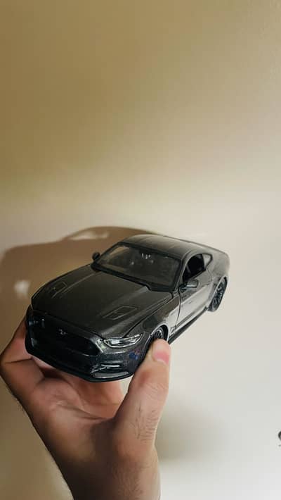 Maisto Mustang GT 1/24 Urgent Sale