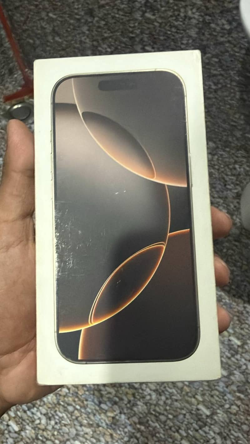 Apple iPhone 16 Pro JV 4