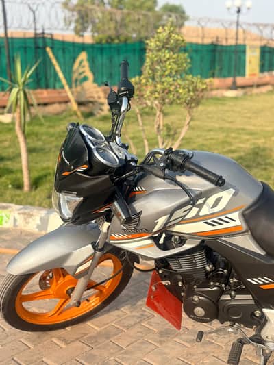 Honda CB 150F 2024 Silver | 11,700 KM | 10/10 Condition