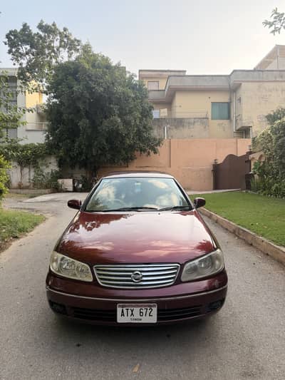 Nissan Sunny 2010
