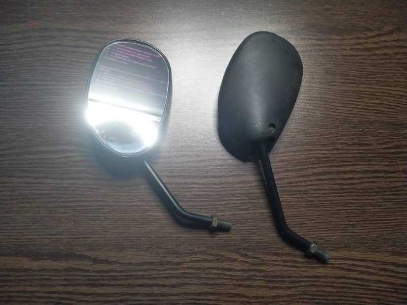 CD 70 side mirror 1