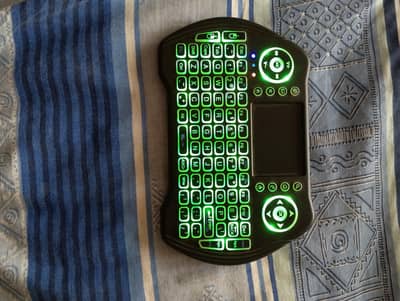 Bluetooth keyboard good condition