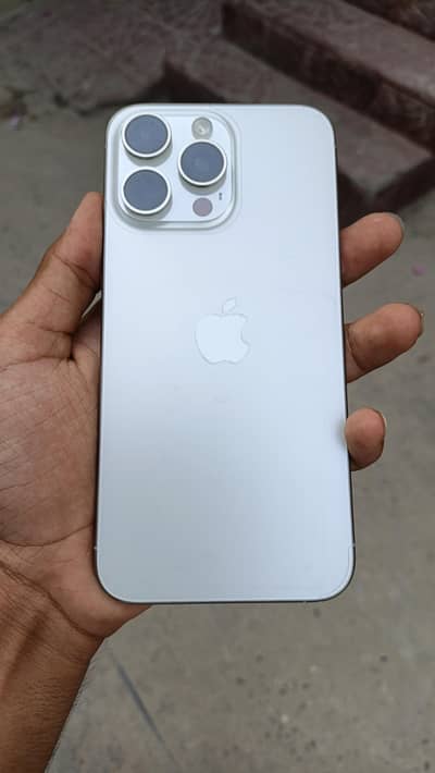 Apple iPhone 15 Pro Max