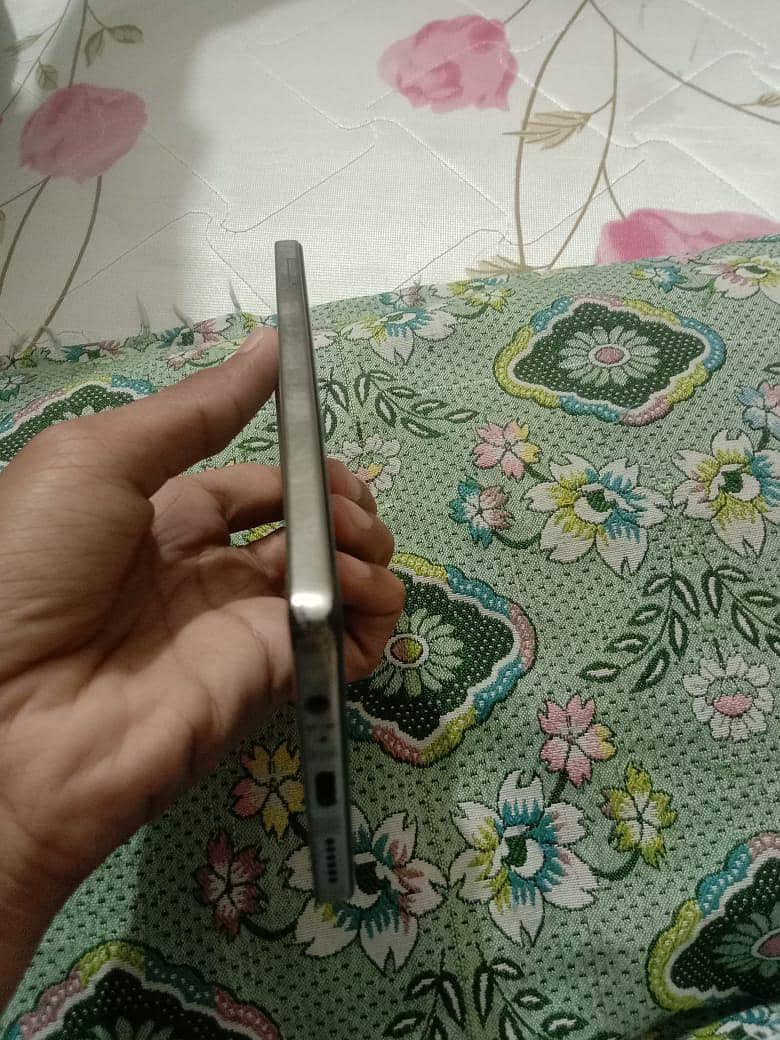 Tecno CAMON 30 7