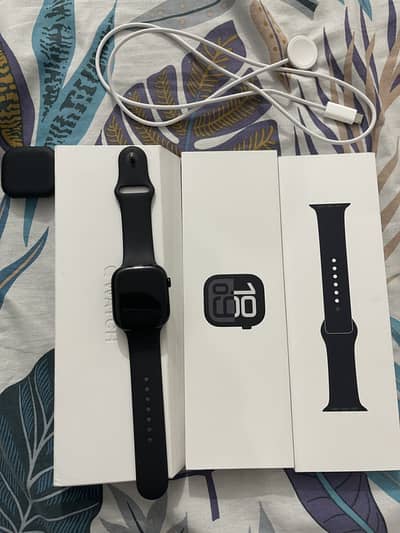 Apple watch series 10 46mm only box open 100% battery health, charger