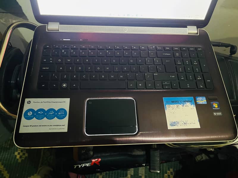 Laptop 0