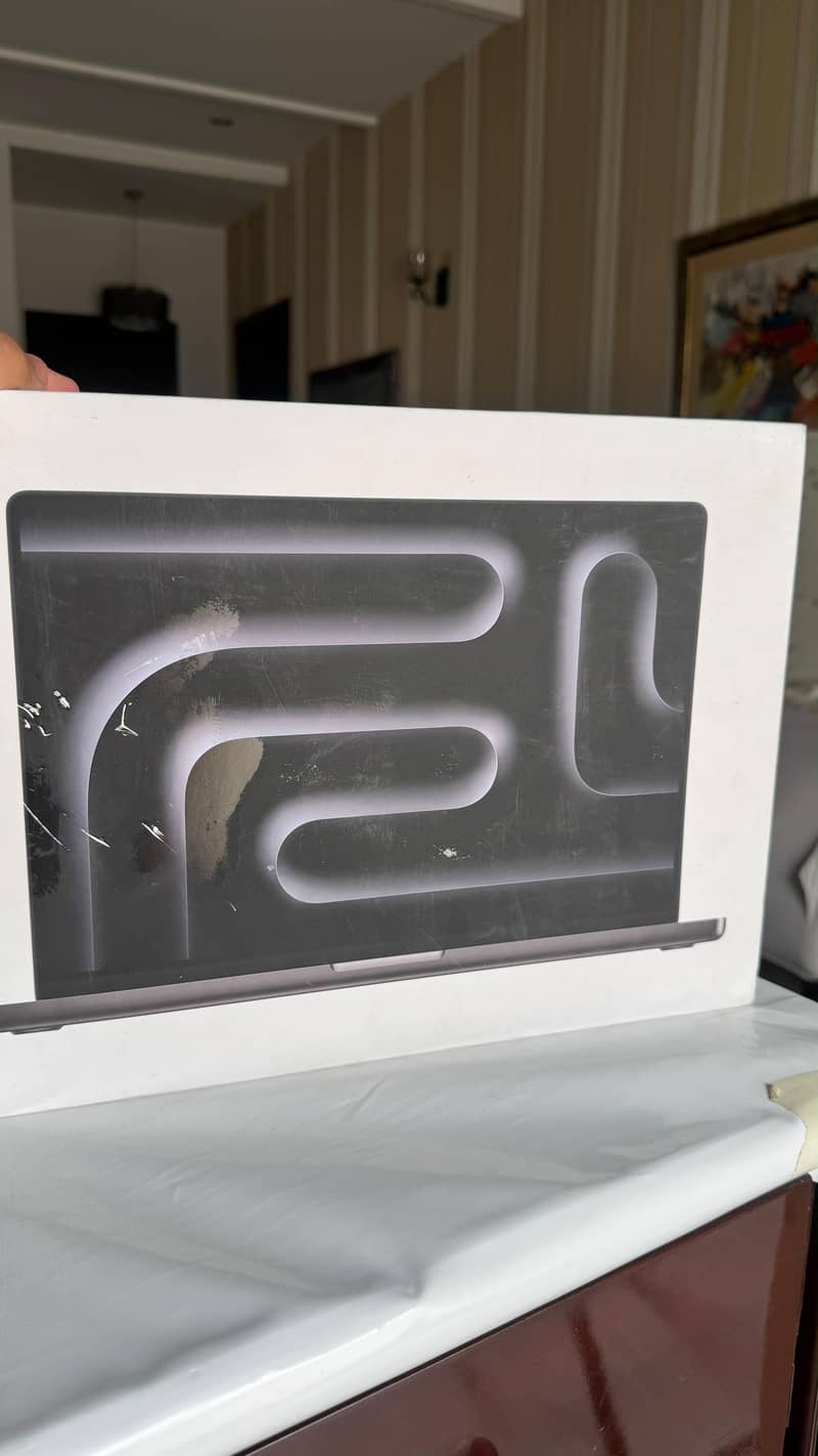 MacBook Pro M4 0