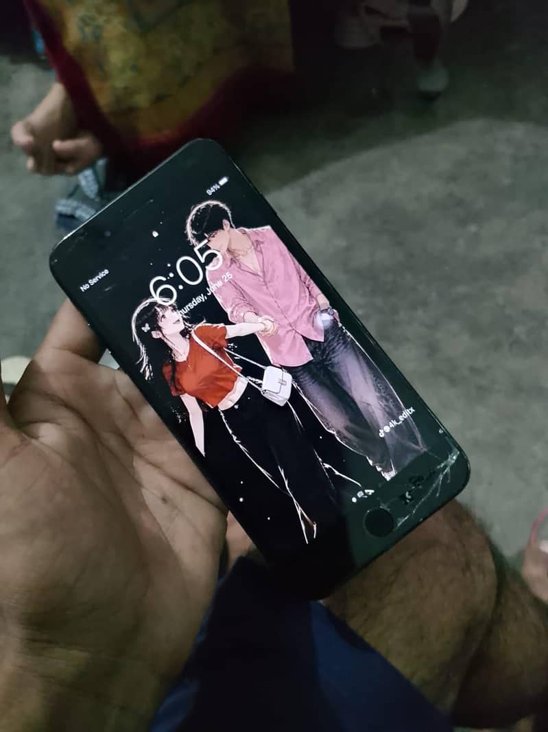 Apple iPhone 7 Plus 4