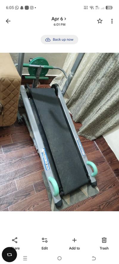 treadmill in good condition bht km used