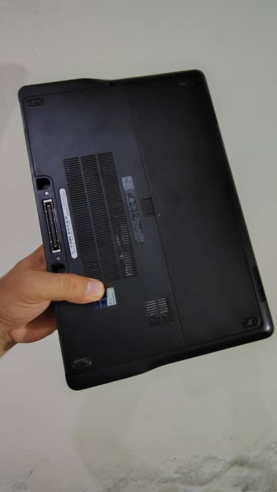 Dell Latitude E7250 | Core i5 - 5th Generation | Chance Deal