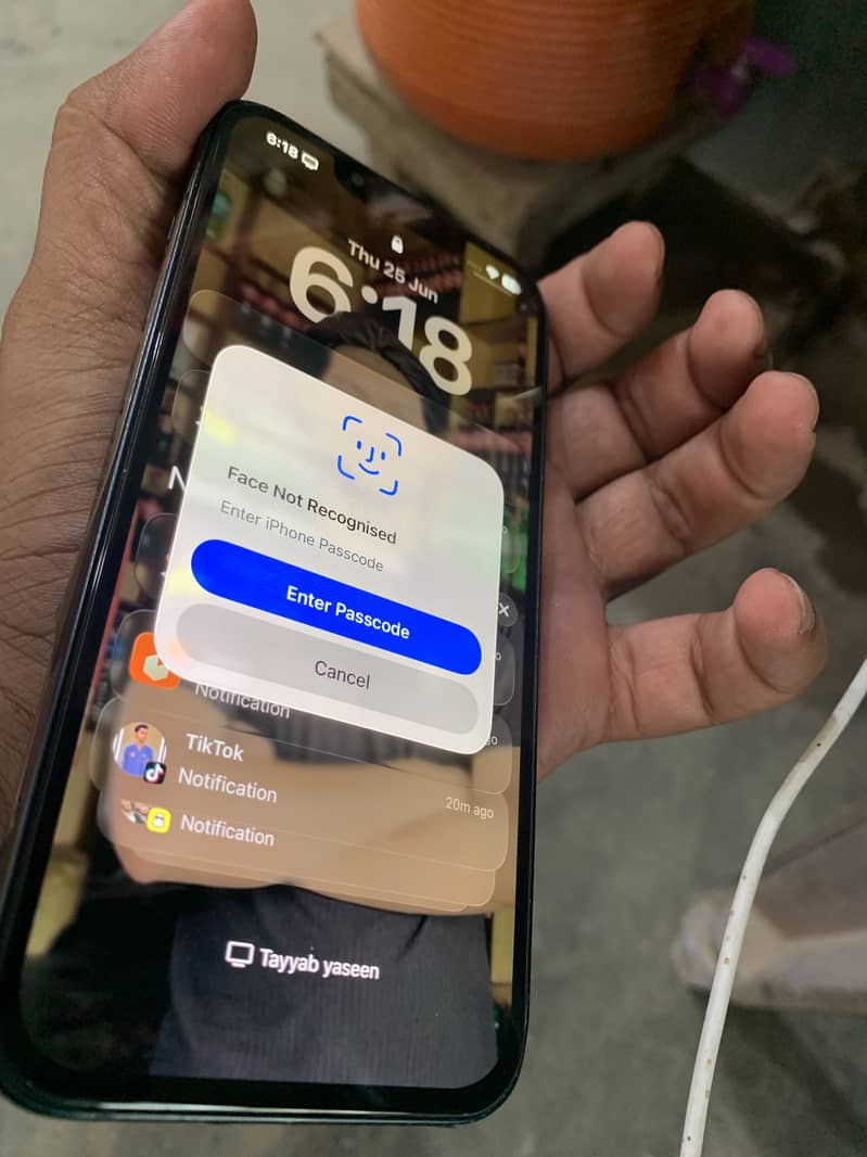Apple iPhone 13 3