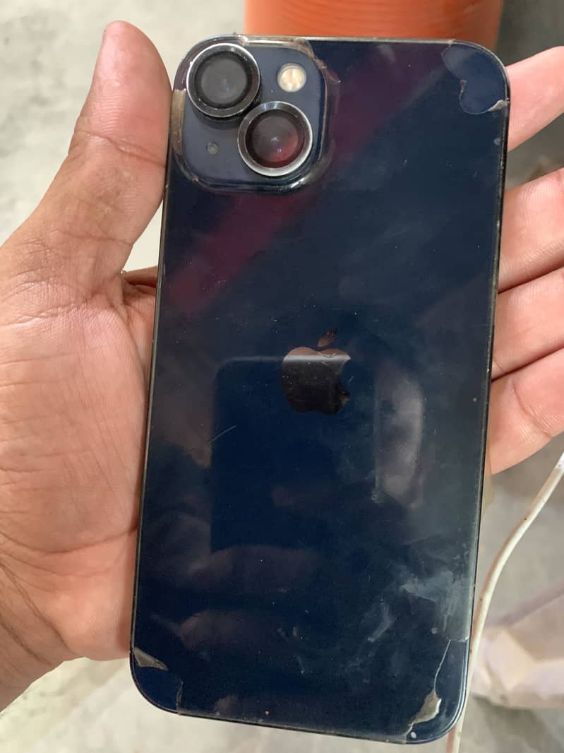 Apple iPhone 13 4