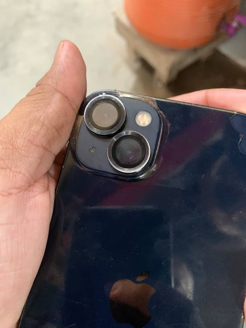 Apple iPhone 13 17