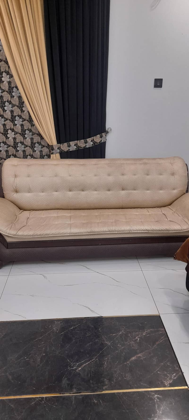 Sofa set 0