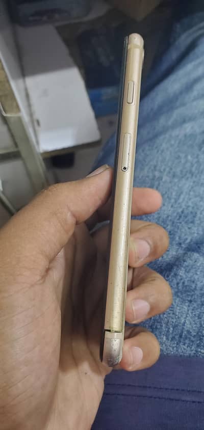 Apple iPhone 8