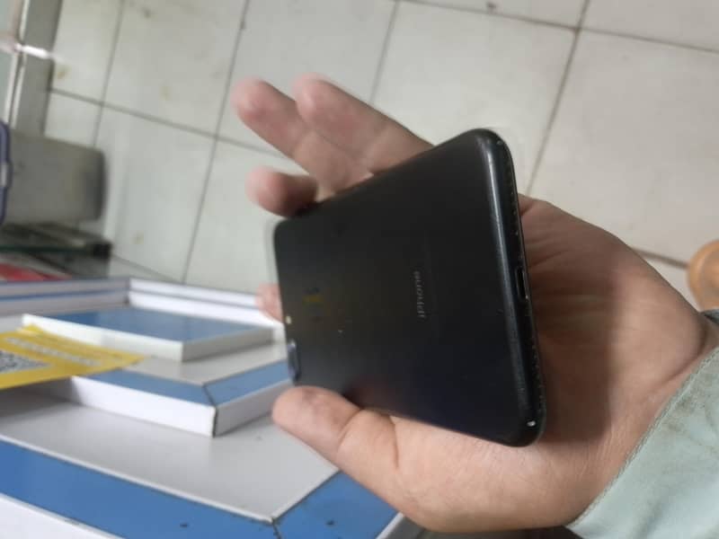Apple iPhone 7 Plus 6