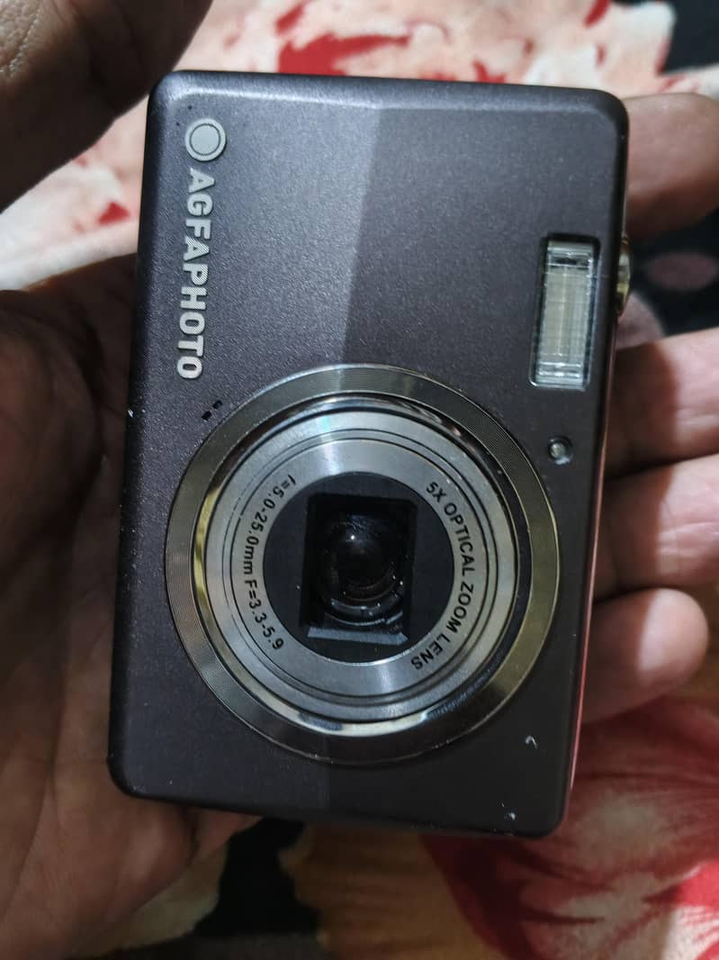 Digital Camera 5