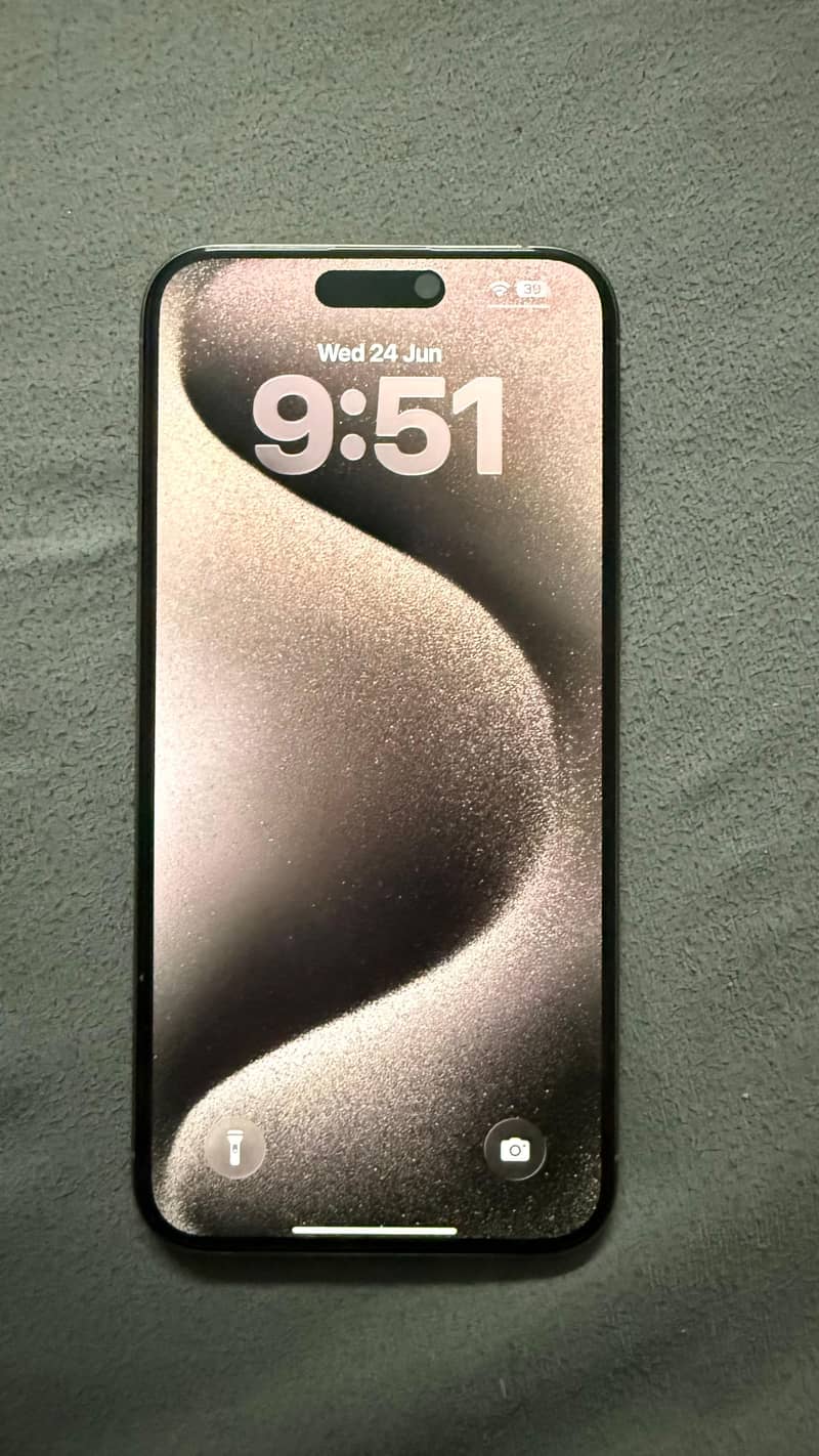 Apple iPhone 15 Pro Max 1