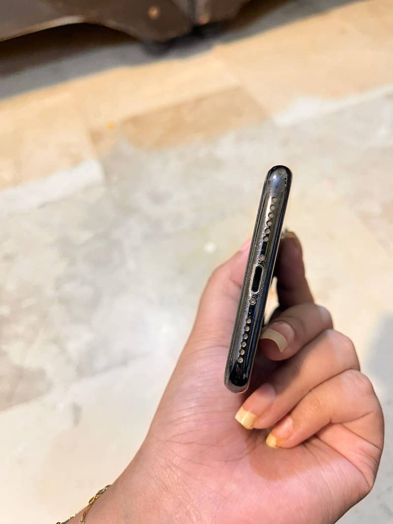Apple iPhone X 7