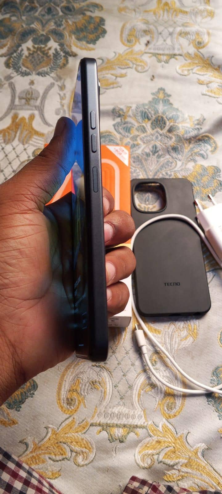Tecno spark 40c 5