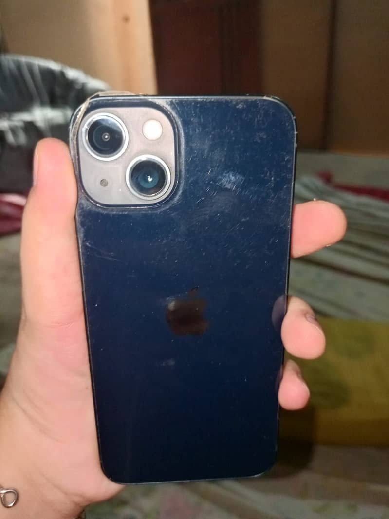 Apple iPhone 13 2