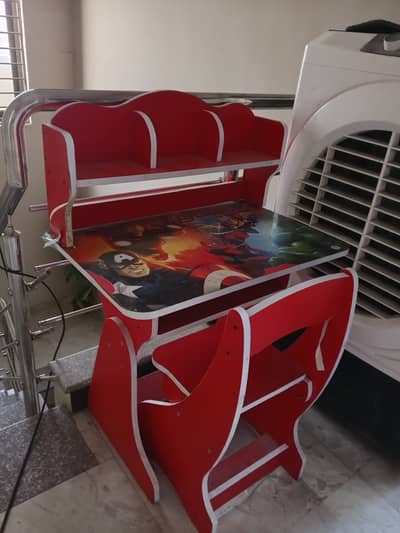 Kids working table