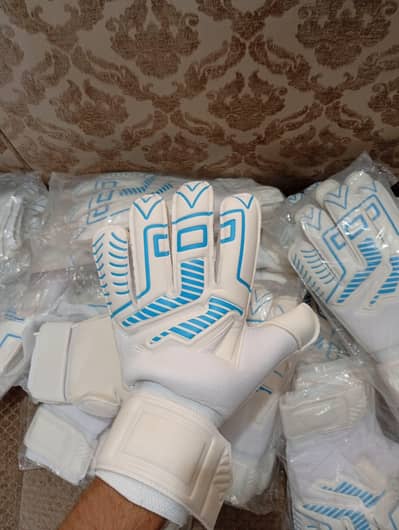 Football Goalkeeper Grip Pro Gloves