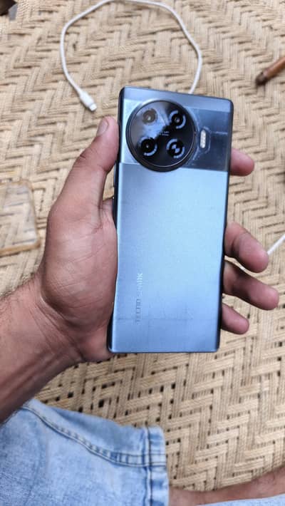 Tecno Spark 20pro plus