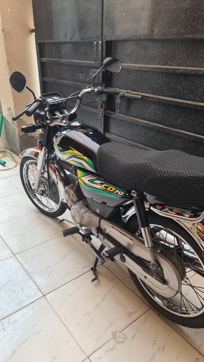 HONDA CD 70 GENUINE BIKE