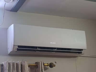gree 1.5 ton Split  AC