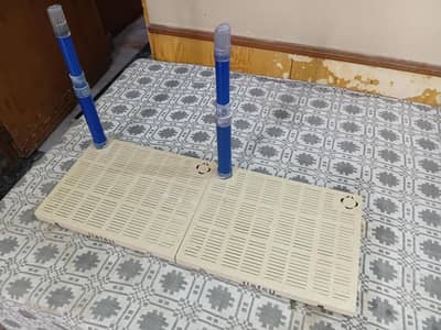 fish aquarium gravel filter tray with feed holder