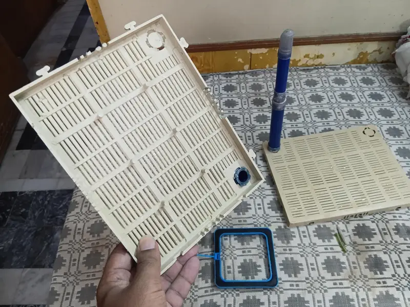 fish aquarium gravel filter tray with feed holder — photo 3
