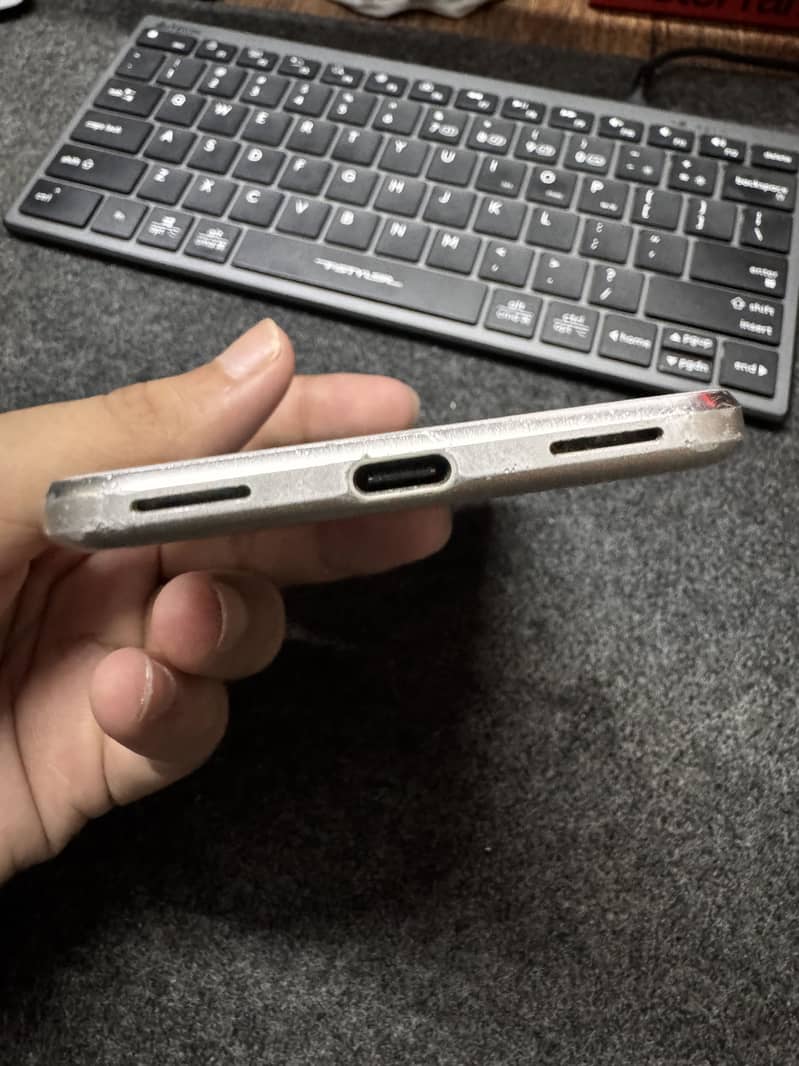 Google Pixel (OG) 2