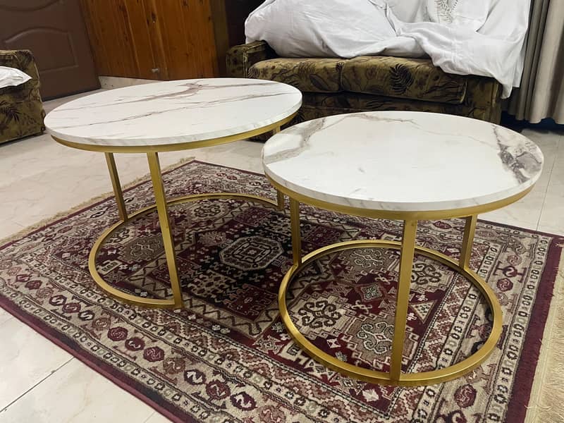 coffee table / center table 3